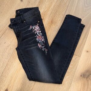 White House Black Market The Jegging black embroidered jeans